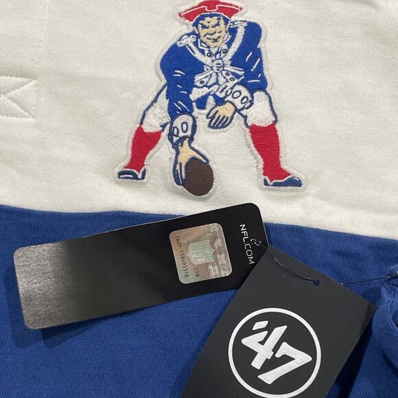 New England Patriots Long Sleeve Polo Men’s Sz Med '47 Brand NWT NFL Blue White - Picture 2 of 6